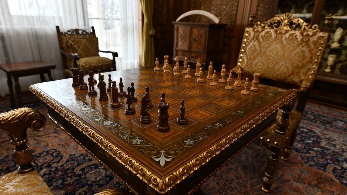 Pro středověk znamenala šachová dáma symbol nepravosti